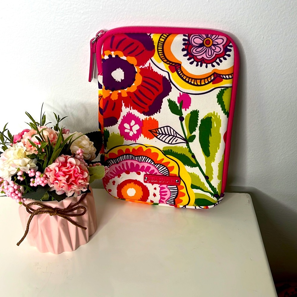 Vera Bradley Small Tablet Cover Case in print Clementine.
